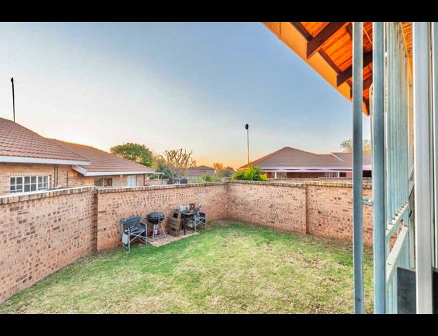 2 BEDROOM TOWNHOUSE FOR SALE IN BENDOR